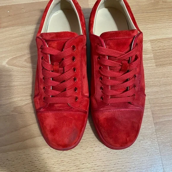 Christian louboutinRed Low-Top Sneakers Sleek Design